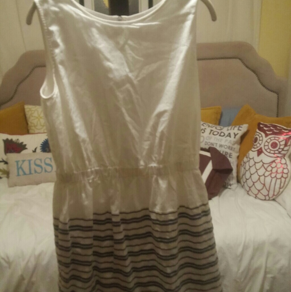 Gap- white dress with black stripes - medium